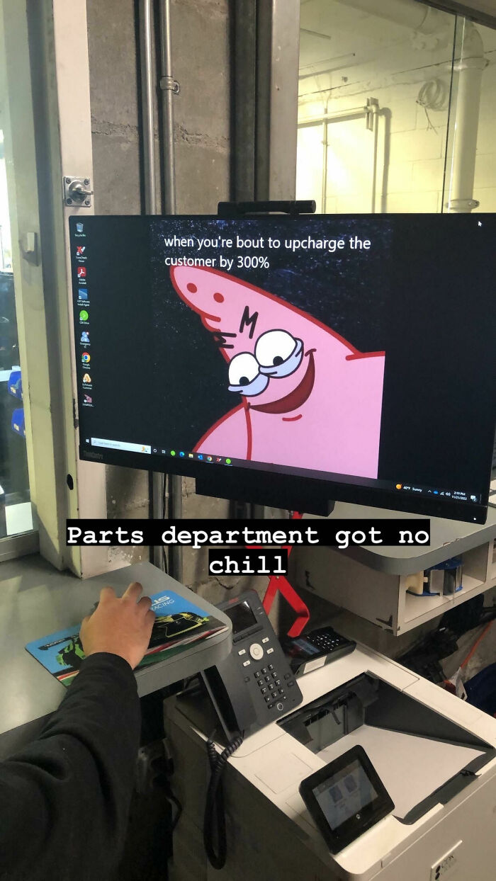 I Snuck Onto Our Parts Department's Computer. The Background Stays