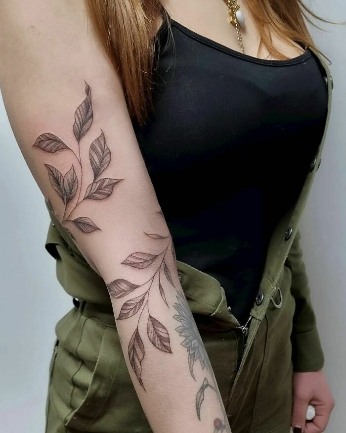 Leaves hand tattoos 