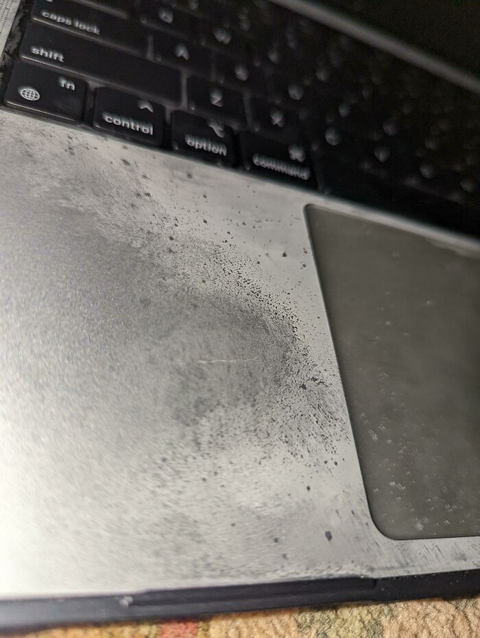 Just A Friendly Reminder Not To Leave Your Laptop In Your Car When It's 0° Overnight. Yes That's Condensation