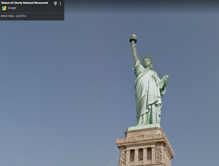 El algoritmo utilizado para difuminar rostros difuminó la cara de la Estatua de la Libertad