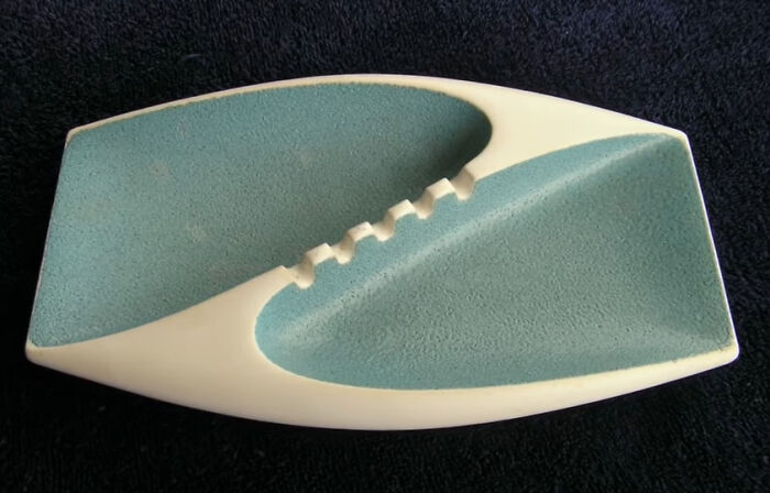 Smoking Isn't Cool Anymore But This Ashtray Still Is!!