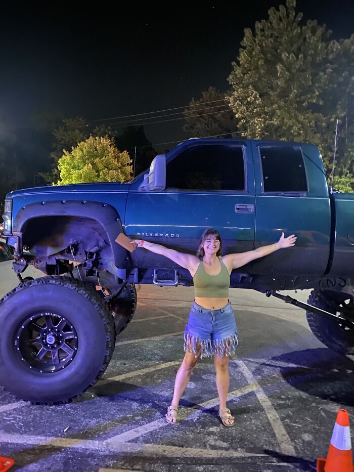 Friend Didn’t Get The Full Thing But This Absolute Unit Of A Truck That Was At My Small Town Bar. The Owner Was A Bouncer And He Was Almost Half My Size