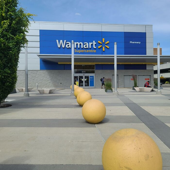 This Walmart Replaced A Former Target But Instead Of Removing The Balls They Painted Them Yellow