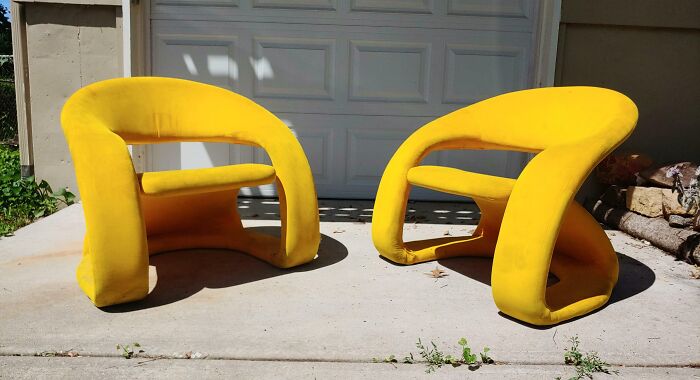 Found This Pair Of Neglected Chairs At A Garage Sale This Morning. Excited To Clean Them Up And Bring Them Inside!