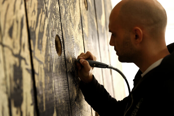 Chronos: I Hand-Carved Old Wooden Cable Spool (9 Pics)