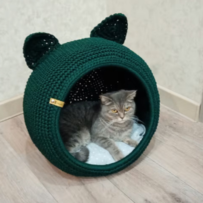 I Handmake Animal Houses. These Houses Are Crocheted (8 Pisc) I Handmake Animal Houses. These Houses Are Crocheted (8 Pisc)