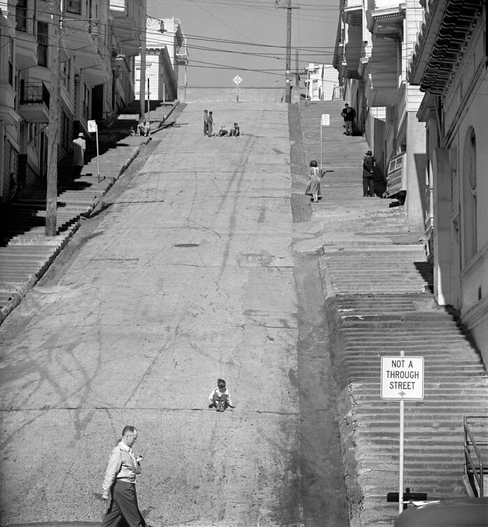 Kearny Street, San Francisco, 1952, By Fred Lyon