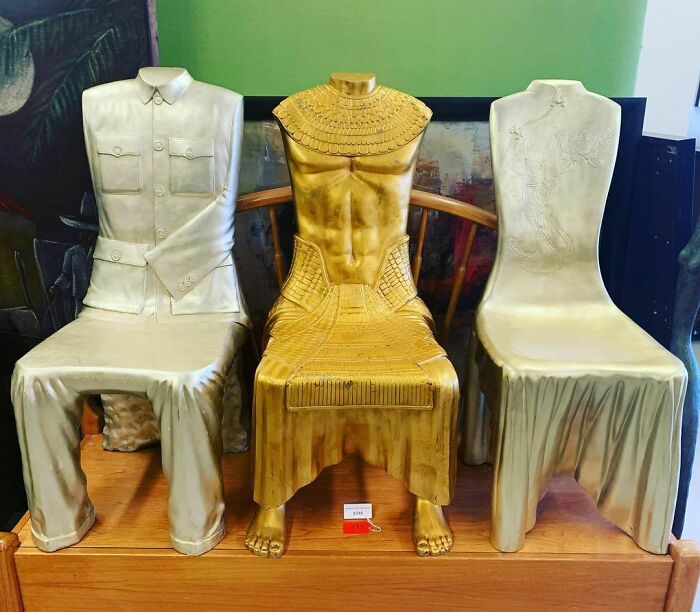 Outfit Chairs