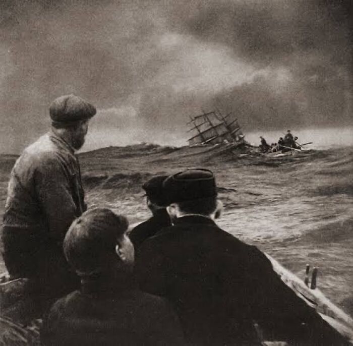 1911. El naufragio del Arden Craig frente a las islas Scilly, al oeste de Cornualles. Fotografía de Francis James Mortimer