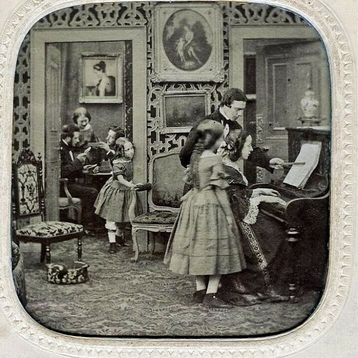 Daguerreotype Photo Of A Victorian Family At Play C1850s
