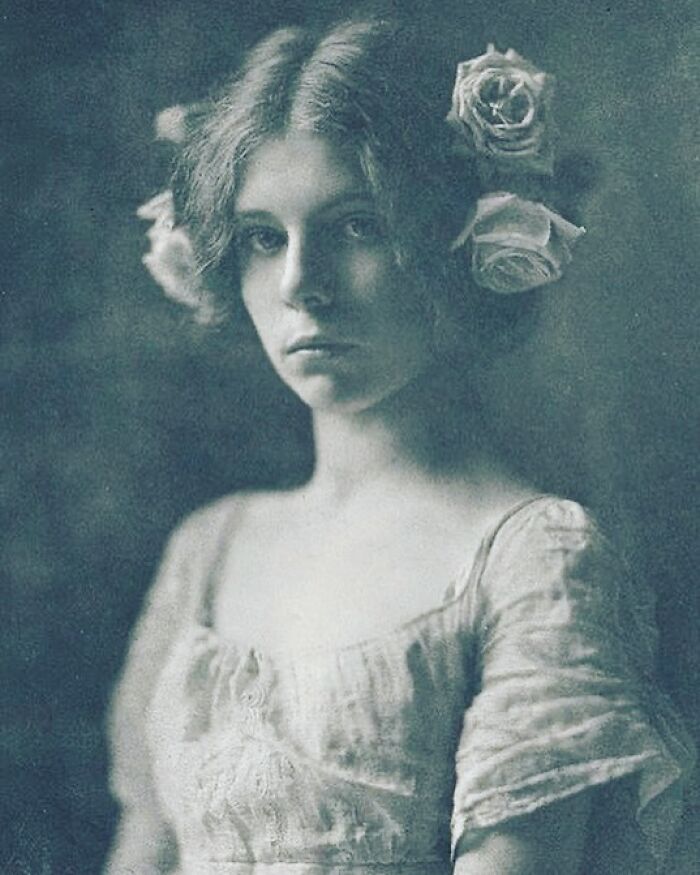 Mathilde Weil. Portrait Of Of Rosa Rosarum, 1901. Mathilde Was An American Editor, Literary Agent, And Portrait Photographer Based In Philadelphia, Pennsylvania