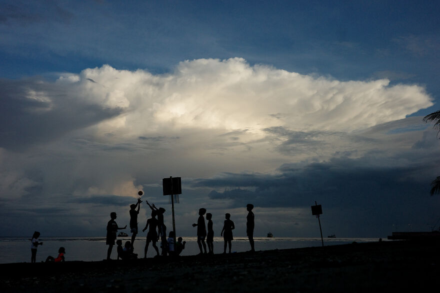 I Love Catching Moments In 'The City Of Gentle People'; Here Are 36 Of My Favourites So Far...
by Hersley Casero