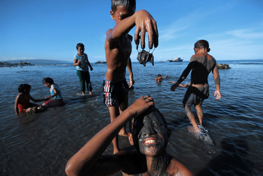 I Love Catching Moments In 'The City Of Gentle People'; Here Are 36 Of My Favourites So Far...
by Hersley Casero