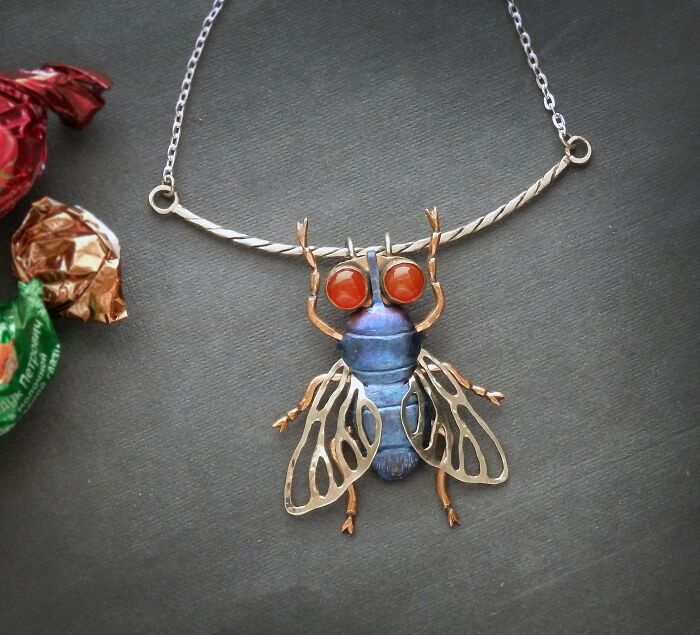 Fly Necklace