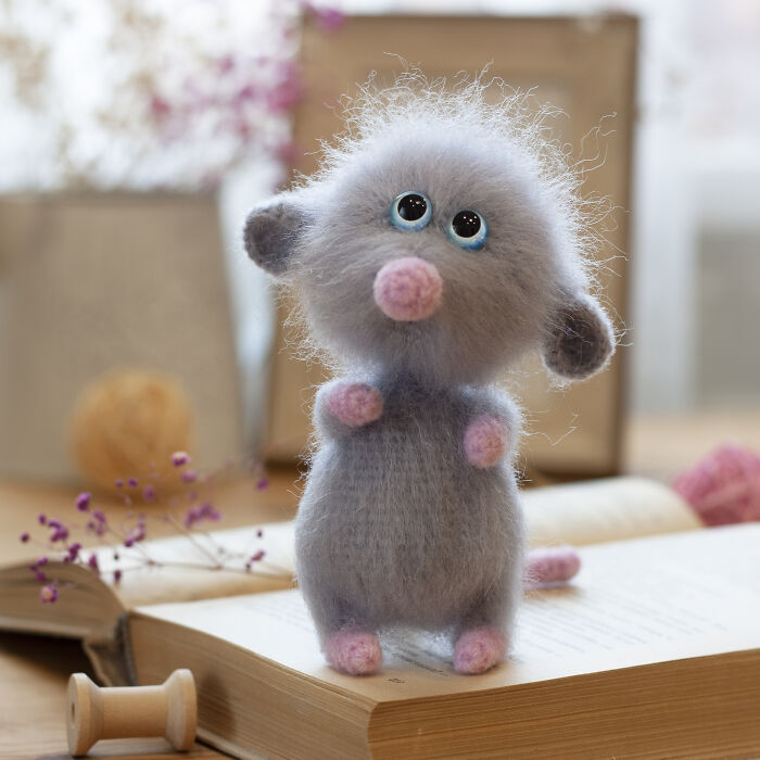 I Create Cute Fluffy Crochet Toys (17 Pics)