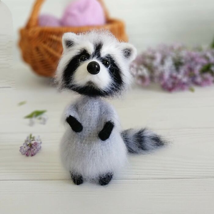 I Create Cute Fluffy Crochet Toys (17 Pics)