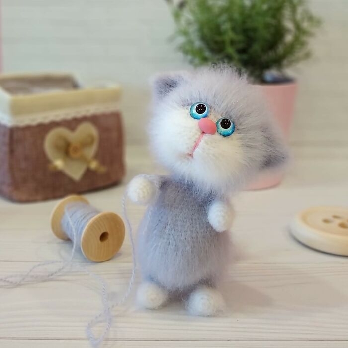 I Create Cute Fluffy Crochet Toys (17 Pics)
