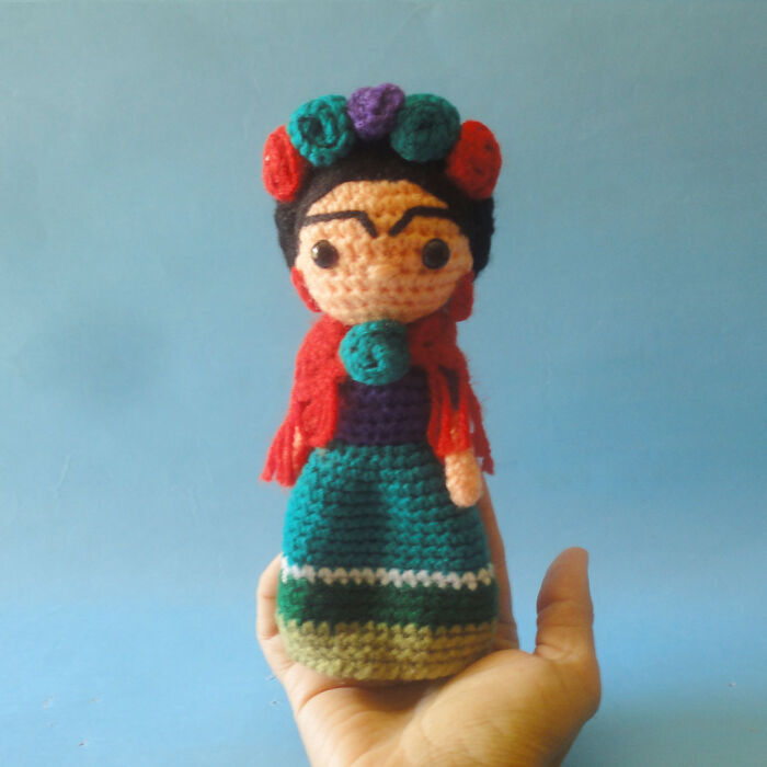 I Make Patterns Of Dolls In Crochet And 2 Needles (4 Pics)