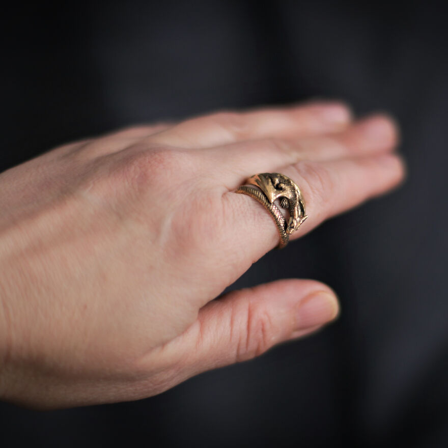 My Passion For Dragon Jewelry: The Creation Of The Dragon Collection (8 Pics) My Passion For Dragon Jewelry: The Creation Of The Dragon Collection (8 Pics)