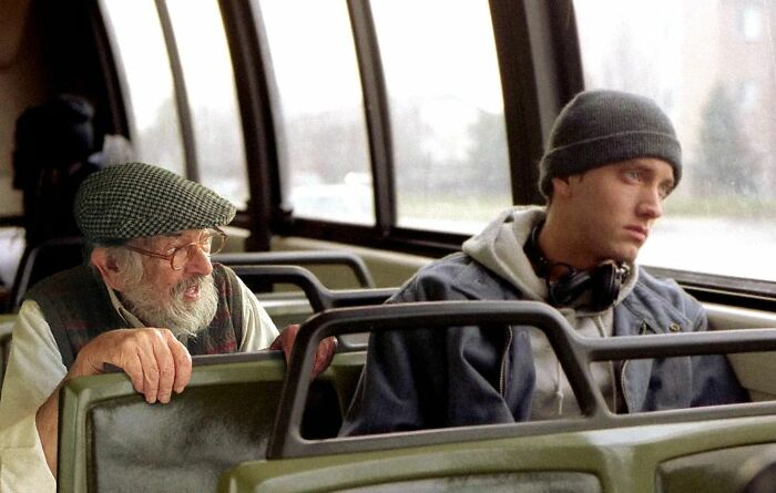 This Son Transports His Dad In Movie Scenes And The Result Is Hilarious (21 New Pics)