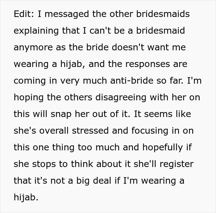 Muslim Bridesmaid Asks If She's A Jerk For Not Compromising And Keeping Her Hijab On For Her Friend's Wedding Muslim Bridesmaid Asks If She's A Jerk For Not Compromising And Keeping Her Hijab On For Her Friend's Wedding