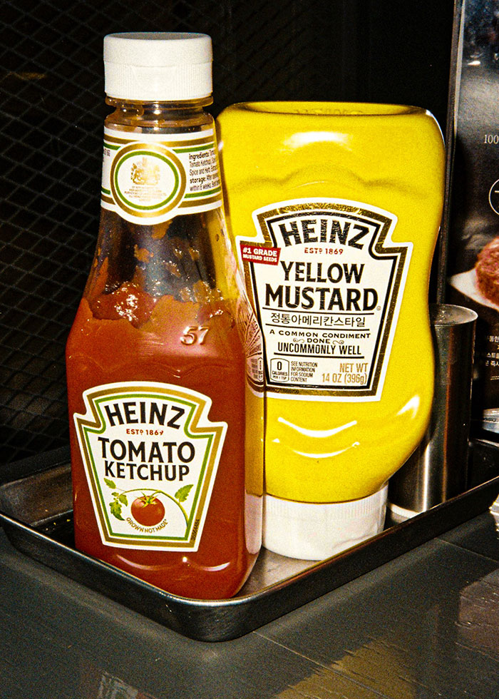 Heinz ketchup and mustard containers 
