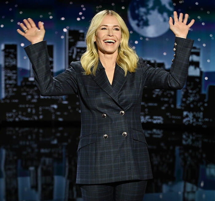 Chelsea Handler's Comic Video 'Day In The Life Of A Childless Woman' Goes Viral, Deeply Triggers Conservative Audience Chelsea Handler's Comic Video 'Day In The Life Of A Childless Woman' Goes Viral, Deeply Triggers Conservative Audience
