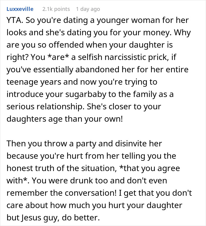 19 Y.O. Daughter Gets Excluded From Family Dinner Because She Called Her Dad’s 26 Y.O. Girlfriend A Gold Digger 19 Y.O. Daughter Gets Excluded From Family Dinner Because She Called Her Dad’s 26 Y.O. Girlfriend A Gold Digger