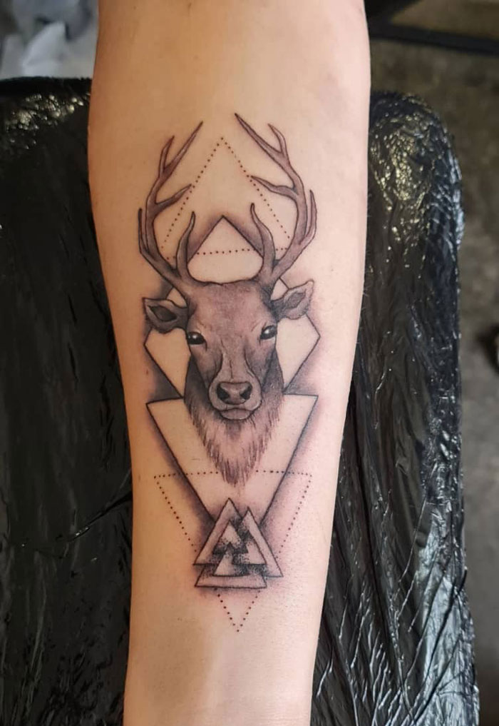 Deer tattoo by Claudia Denti | Post 22246
