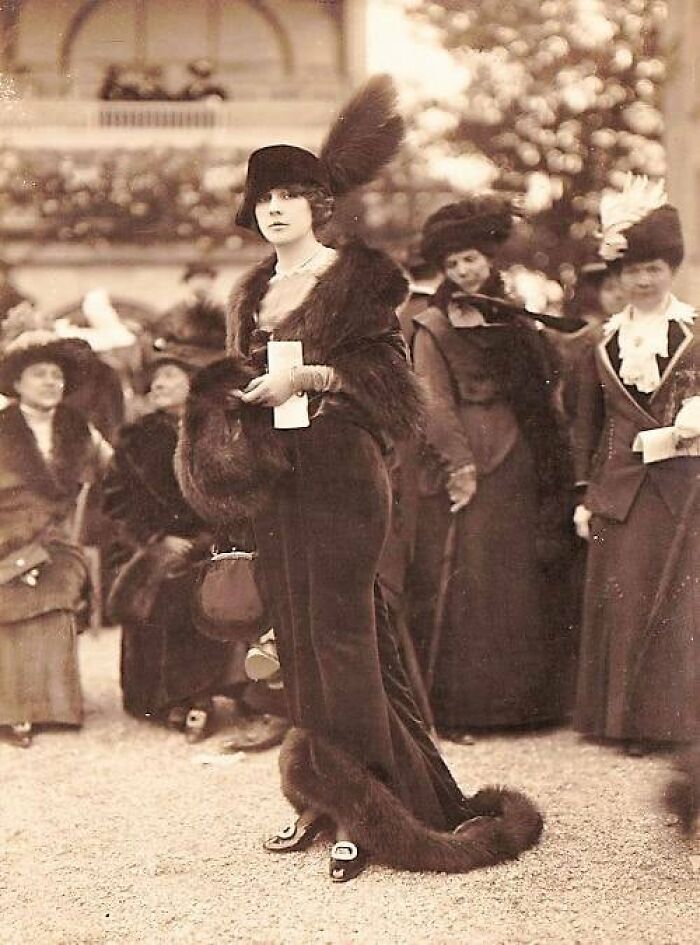 Otro día a la moda en Longchamp, Francia, 1911