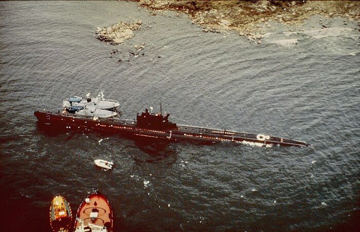 Hace 40 años, en octubre de 1981, Suecia se despertó y encontró un submarino soviético de la clase Whiskey atascado en una roca