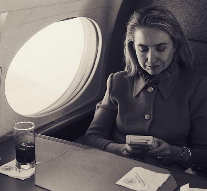 Hillary Clinton Playing Game Boy In 1993. She Picked Up Tetris In The Hospital While At The Bedside Of Her Terminal Father