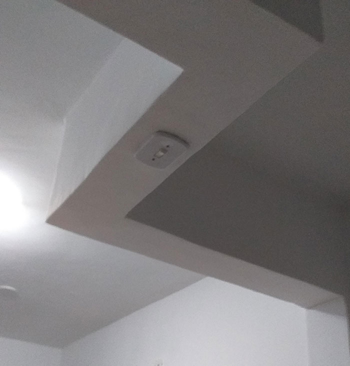 There Is A Light Switch On The Roof Of The Hotel I'm Staying