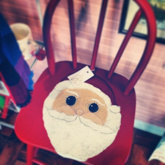 Who Wants To Sit On Santa's Face????