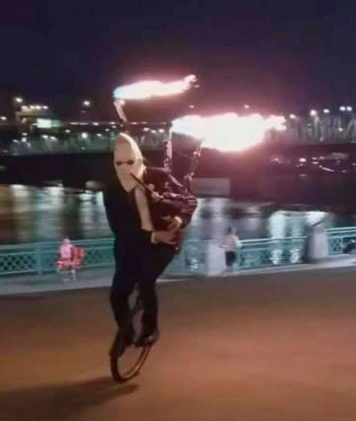 Images-With-No-Context