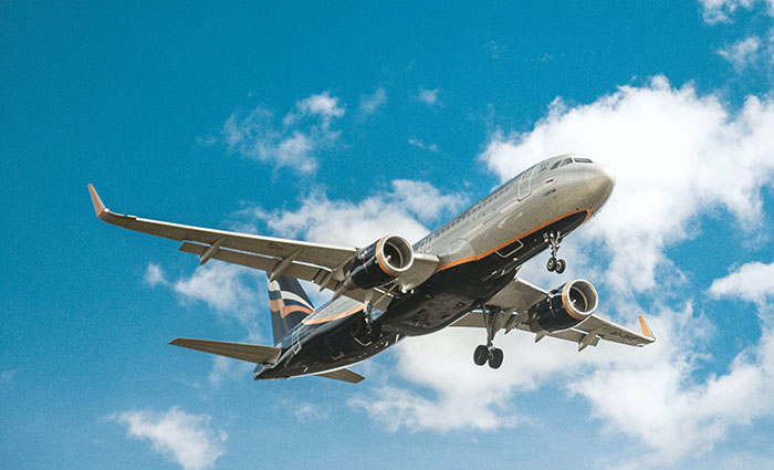 Picture of flying plane