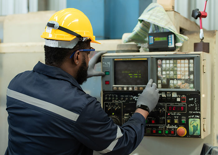 “Our Chairs Were Taken Away So We Could Not Sit Down”: Mechanics End Up Costing Employer Thousands In Malicious Compliance “Our Chairs Were Taken Away So We Could Not Sit Down”: Mechanics End Up Costing Employer Thousands In Malicious Compliance