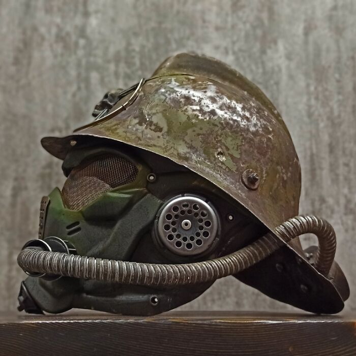 I Upcycled A Vintage Fireman's Helmet By Making It Into A Post Apocalyptic-Looking Mask