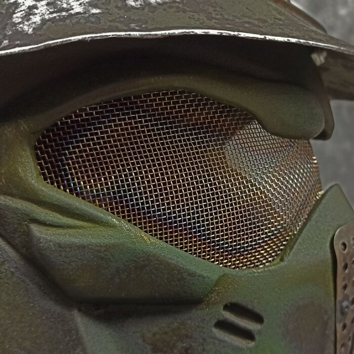 I Upcycled A Vintage Fireman's Helmet By Making It Into A Post Apocalyptic-Looking Mask