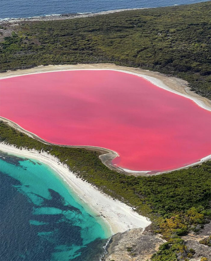 Lake Hillier, Australia