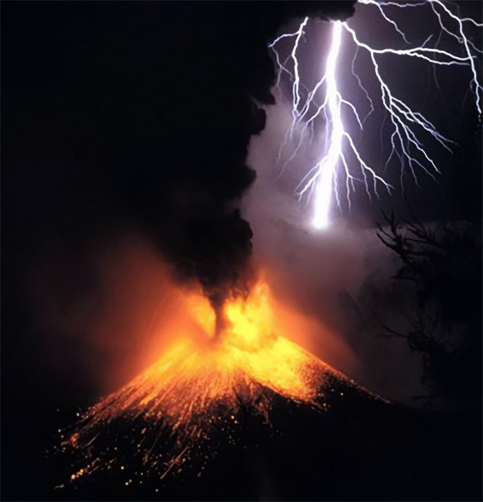 Volcanic Lightning