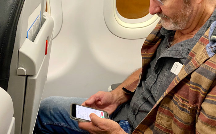 “I Paid Extra For These Seats And Would Like To Sit In Them”: Man Gets Into Argument With Entitled Old Couple Over Plane Seats “I Paid Extra For These Seats And Would Like To Sit In Them”: Man Gets Into Argument With Entitled Old Couple Over Plane Seats