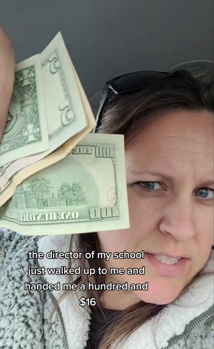 School Charges Parent $116 And Gives It All To The Teacher Who Had To Look After Their Child Because They Were Late School Charges Parent $116 And Gives It All To The Teacher Who Had To Look After Their Child Because They Were Late