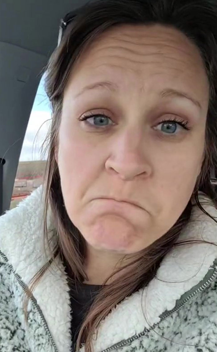 School Charges Parent $116 And Gives It All To The Teacher Who Had To Look After Their Child Because They Were Late School Charges Parent $116 And Gives It All To The Teacher Who Had To Look After Their Child Because They Were Late