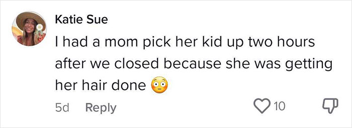 School Charges Parent $116 And Gives It All To The Teacher Who Had To Look After Their Child Because They Were Late School Charges Parent $116 And Gives It All To The Teacher Who Had To Look After Their Child Because They Were Late