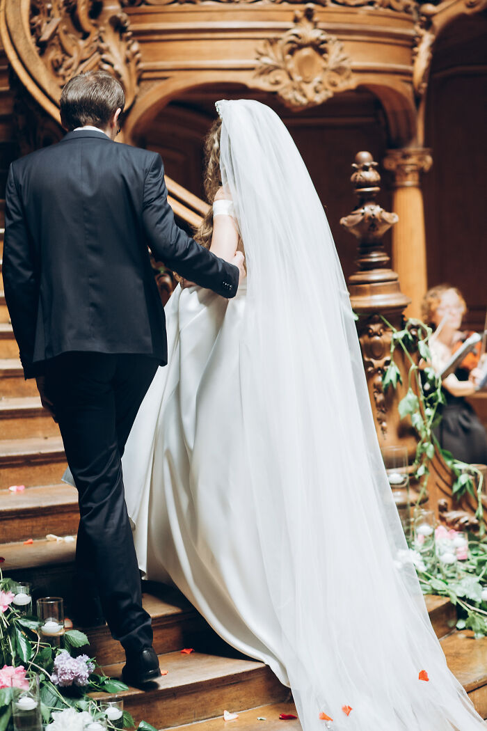 29 Times The Bride Or Groom Simply Fled And Left Their Spouse-To-Be At The Altar