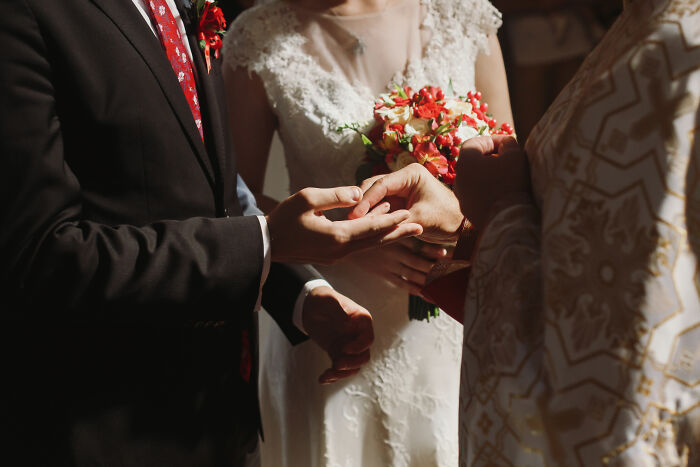 29 Times The Bride Or Groom Simply Fled And Left Their Spouse-To-Be At The Altar
