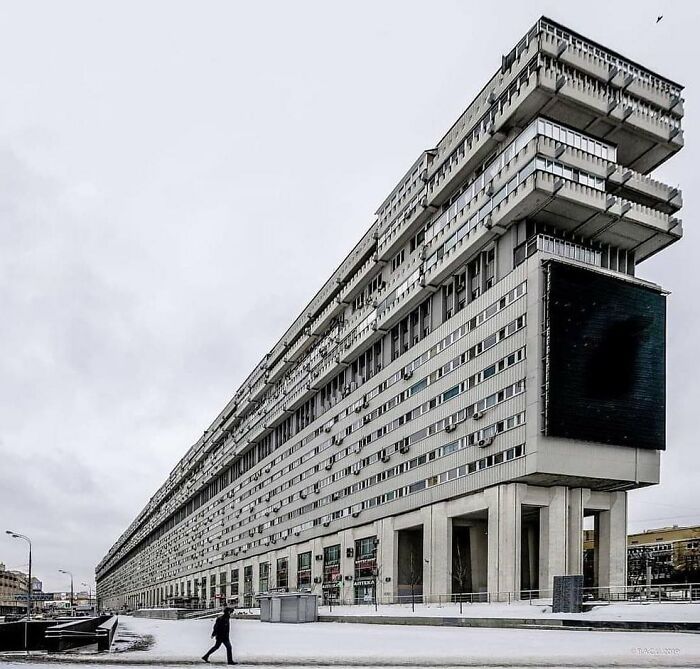 Residential Building - Bolshaya Tulskaya, (The Ship) Moscow, Russia, Design/Built: 1970-1986