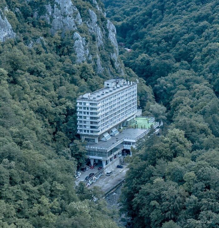 Hotel Traian. Baile Herculane, România. Built 1974-76