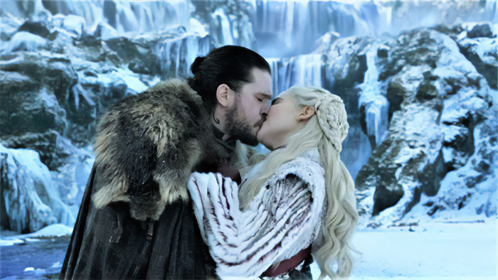 Jon Snow And Daenerys (Game Of Thrones)